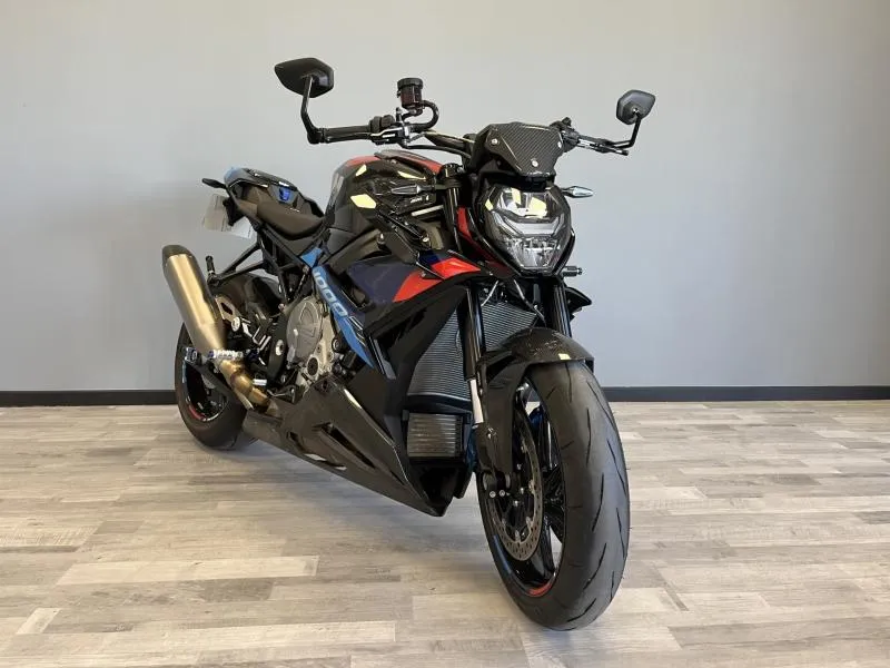 BMW M 1000 R