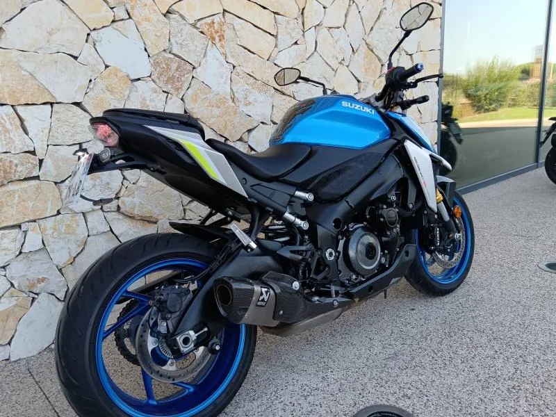 SUZUKI 1000 2023