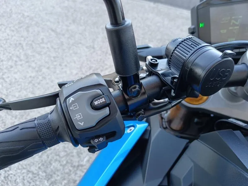 SUZUKI 1000 2023