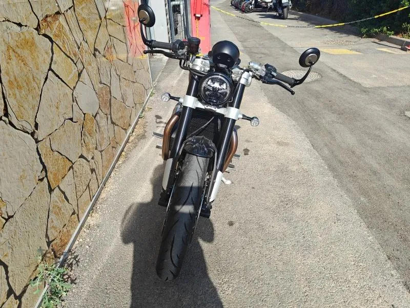 TRIUMPH Bobber 1200 TFC n°146/750