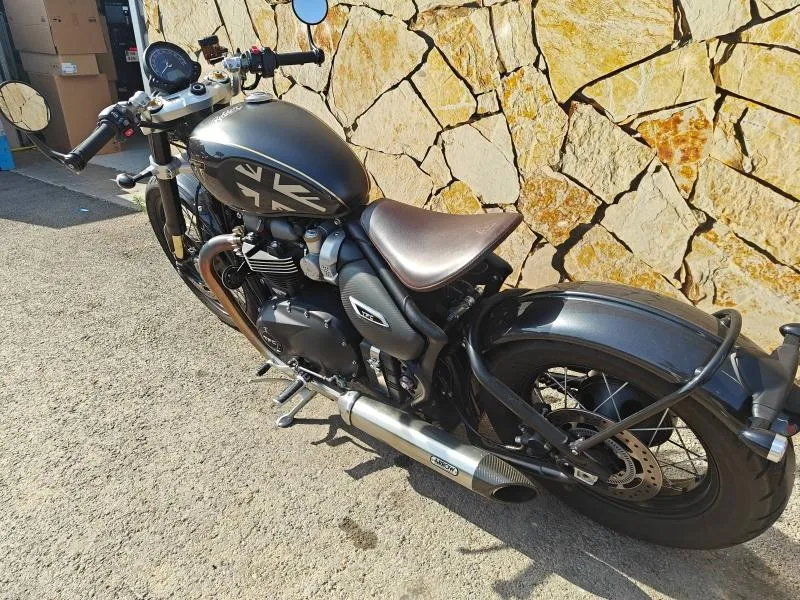 TRIUMPH Bobber 1200 TFC n°146/750
