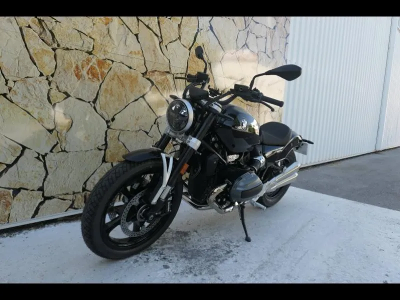 BMW 12 + Contrat Entretien 3 ans + Extension de Garantie R12