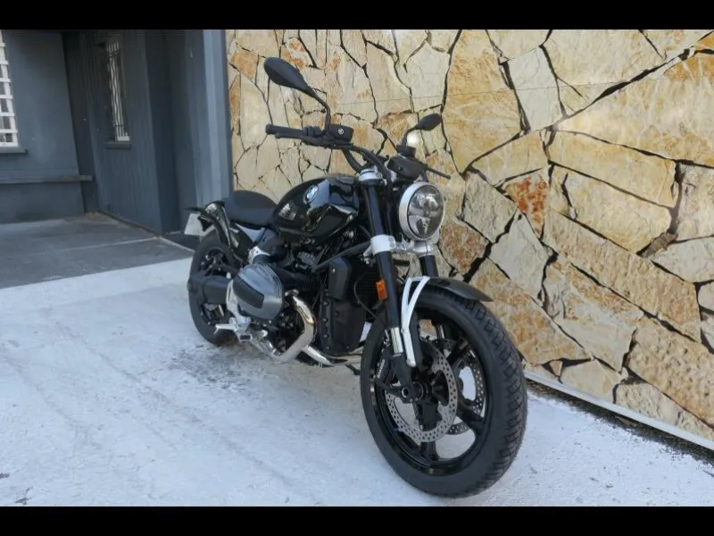 BMW 12 + Contrat Entretien 3 ans + Extension de Garantie R12