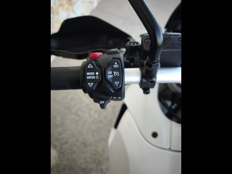 DUCATI 937 Desert X