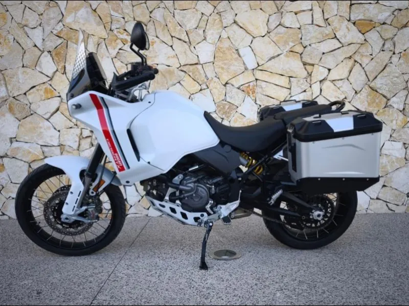 DUCATI 937 Desert X