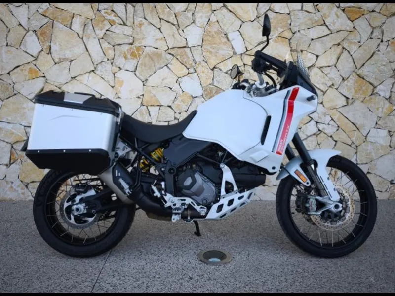 DUCATI 937 Desert X