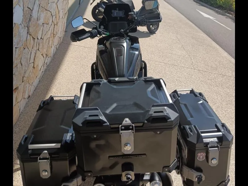 HARLEY-DAVIDSON AMERICA SPECIAL .