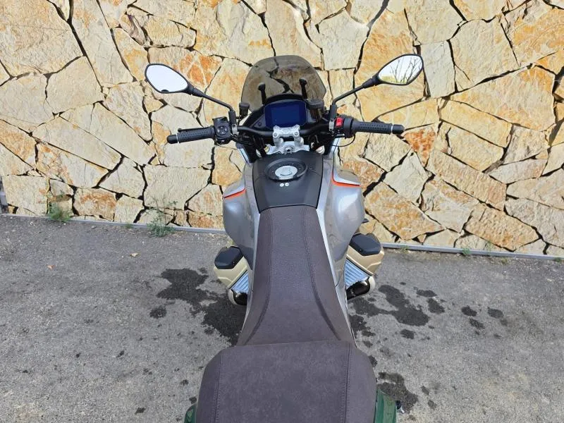 MOTO-GUZZI S 1000