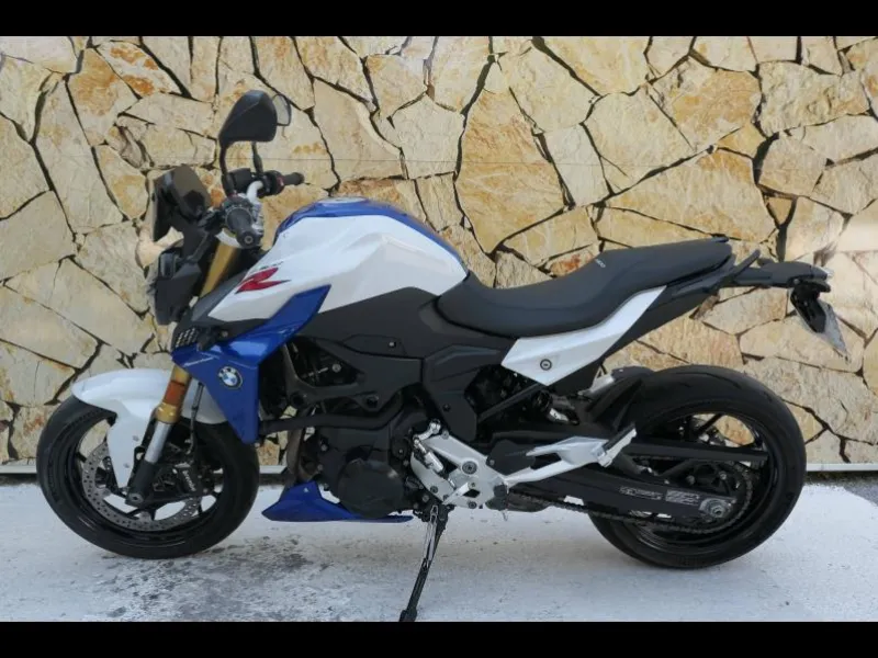 BMW 900 R 105 ch Style Sport + Shifter Pro