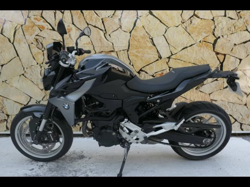BMW 900 R A2 + Shifter
