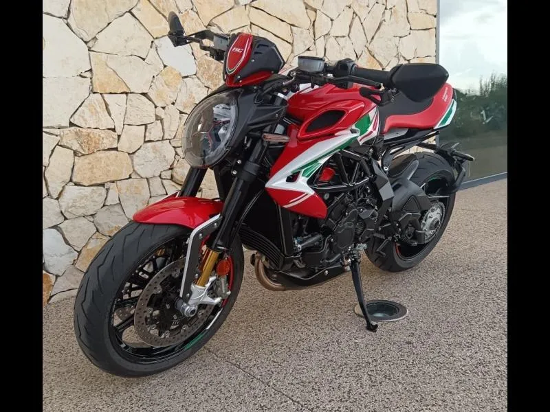 MV-AGUSTA MV-AGUSTA Dragster 800 RR