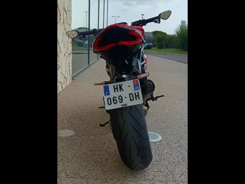 MV-AGUSTA MV-AGUSTA Dragster 800 RR