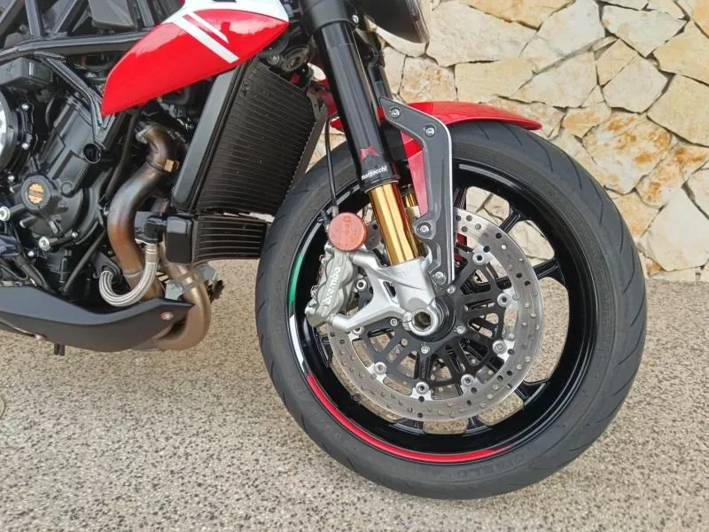 MV-AGUSTA MV-AGUSTA Dragster 800 RR