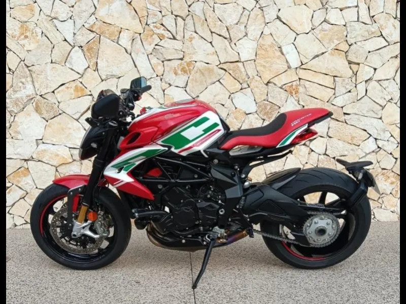 MV-AGUSTA MV-AGUSTA Dragster 800 RR