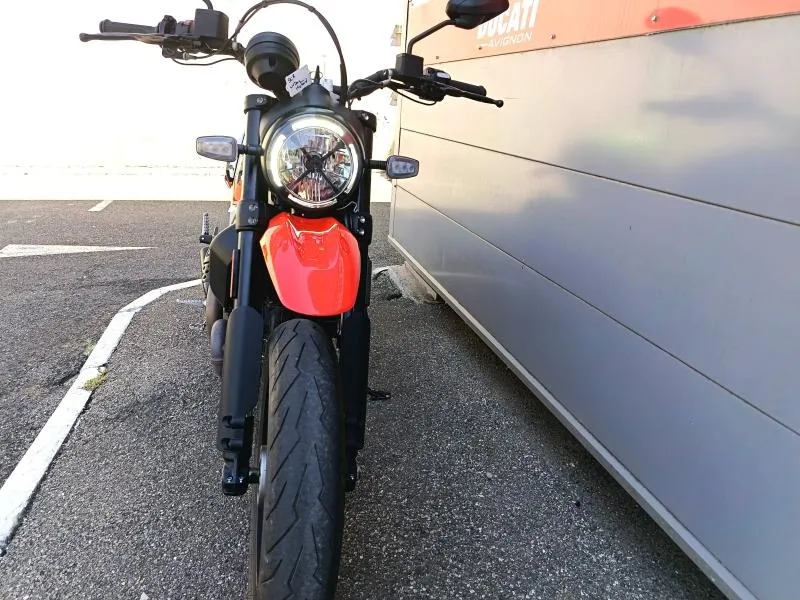 DUCATI Scrambler 800 Urban Motard ABS