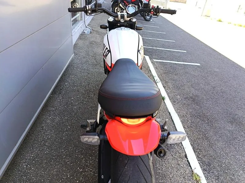DUCATI Scrambler 800 Urban Motard ABS