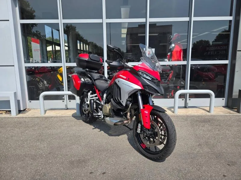 DUCATI V4 S  Travel & Radar