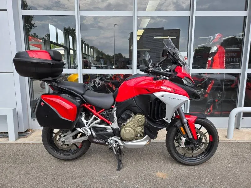 DUCATI V4 S Travel & Radar