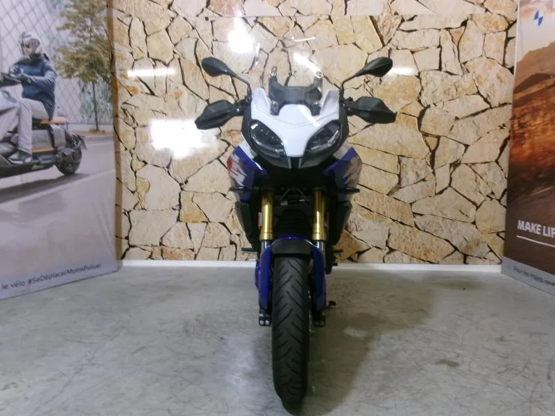 BMW F 900 XR A2