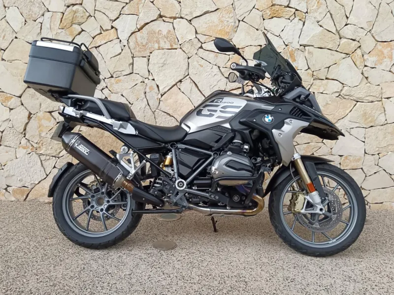 BMW 1200 GS AVEC VALISE