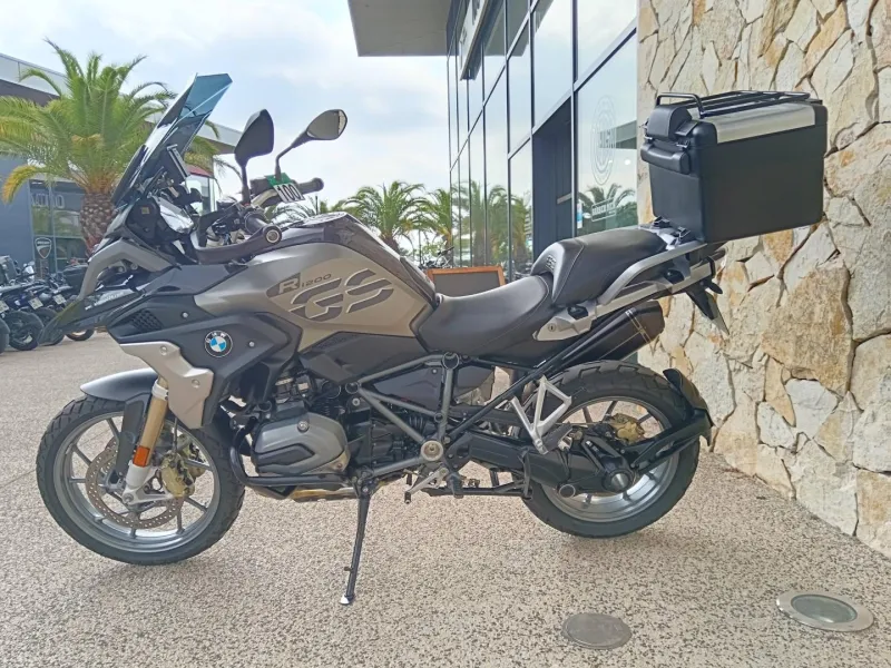BMW 1200 GS AVEC VALISE