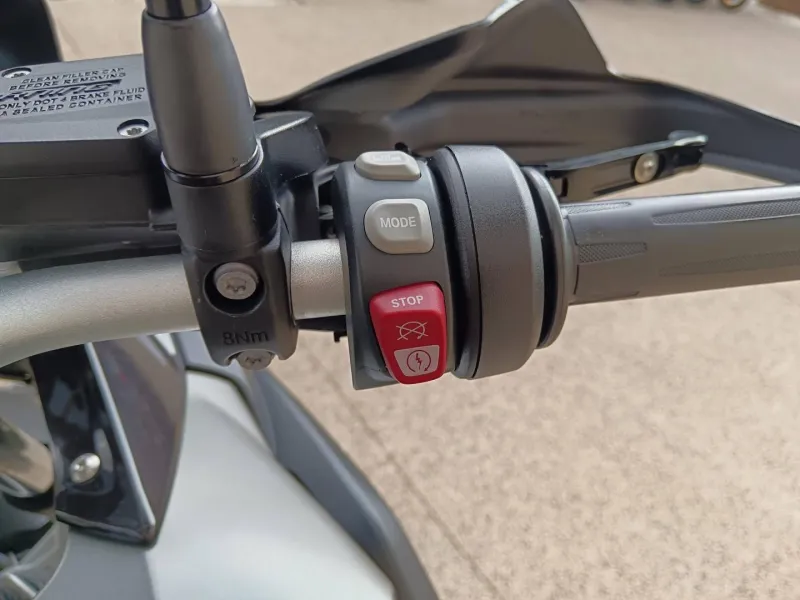 BMW 1200 GS AVEC VALISE