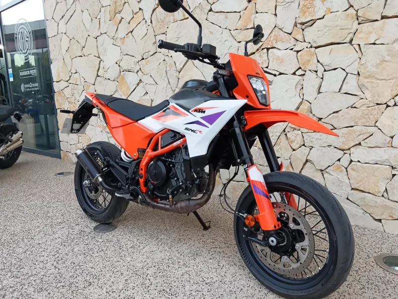KTM 390 R  681km + Remus