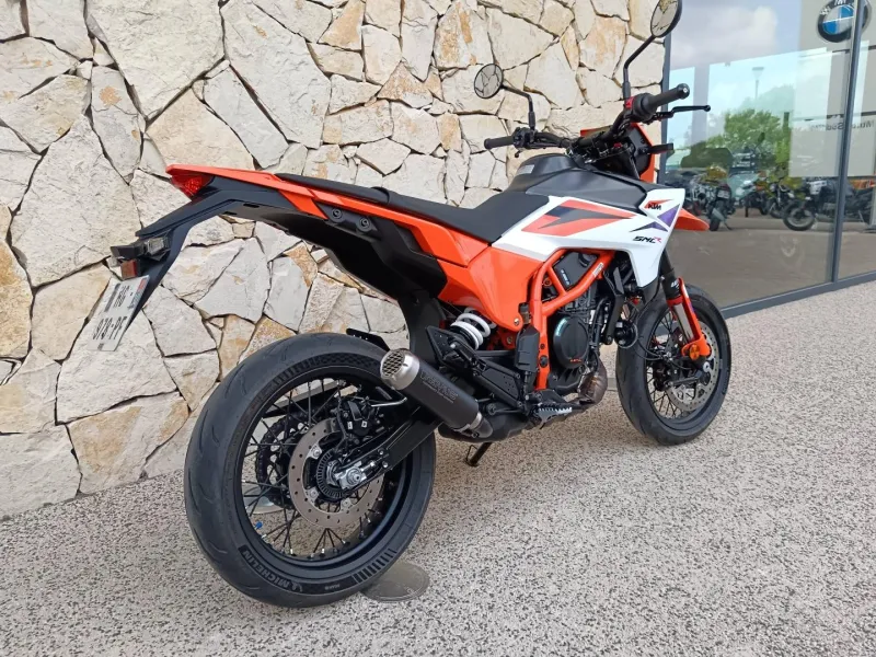 KTM 390 R  681km + Remus