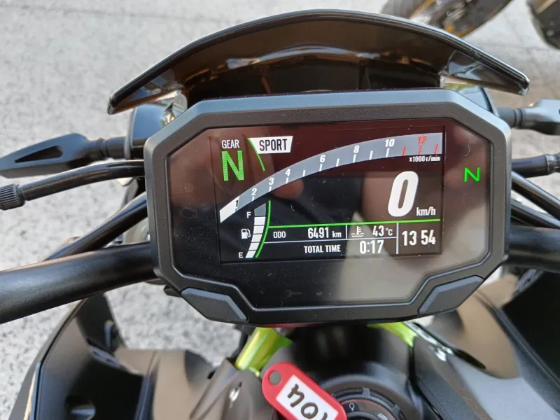 KAWASAKI 900 2020 A2 35kw