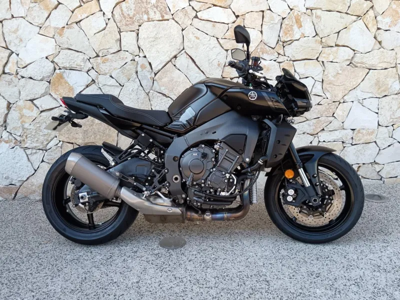 YAMAHA MT-10 1000 2024