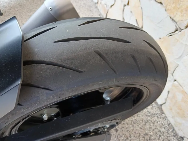 YAMAHA MT-10 1000 2024