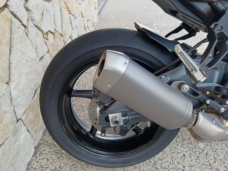 YAMAHA MT-10 1000 2024
