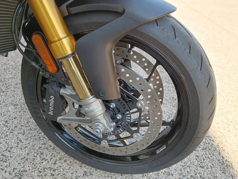 APRILIA 660 Factory + Öhlins A2