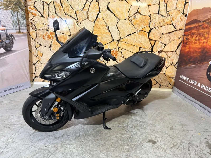 YAMAHA XP TMAX 562 Tech MAX