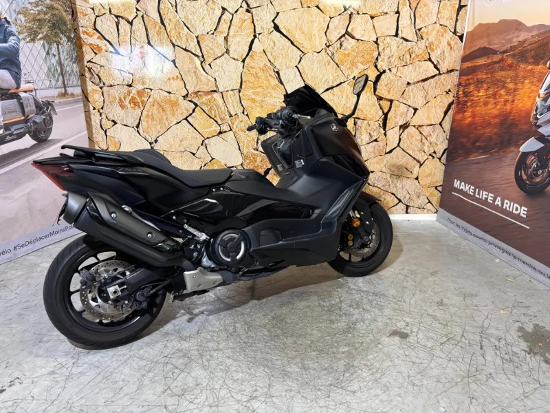 YAMAHA XP TMAX 562 Tech MAX