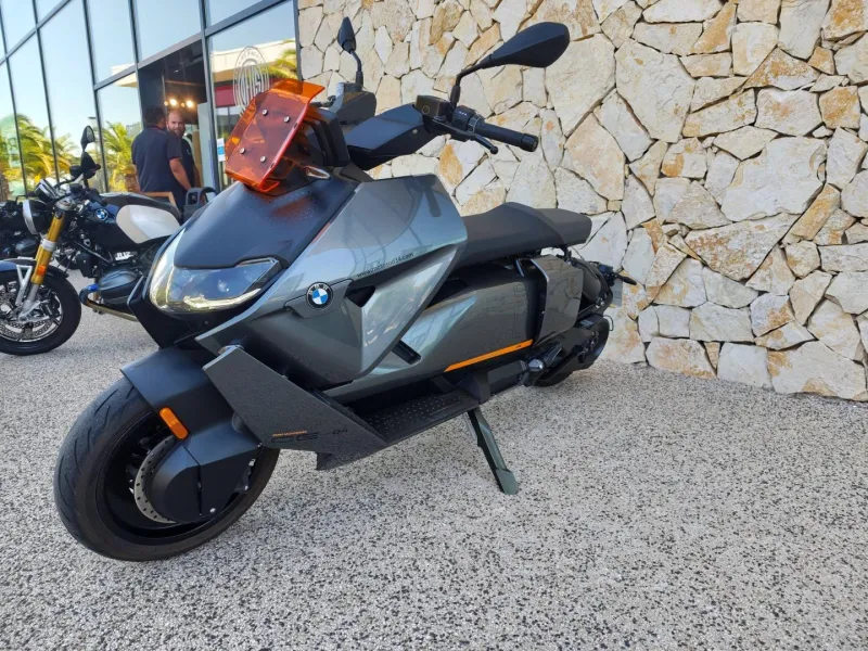 BMW CE04 15kw 20cv finition pro