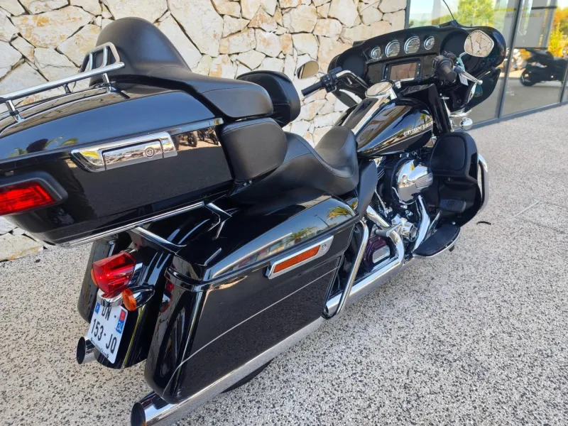 HARLEY-DAVIDSON Ultra Limited 1690 ABS 2015