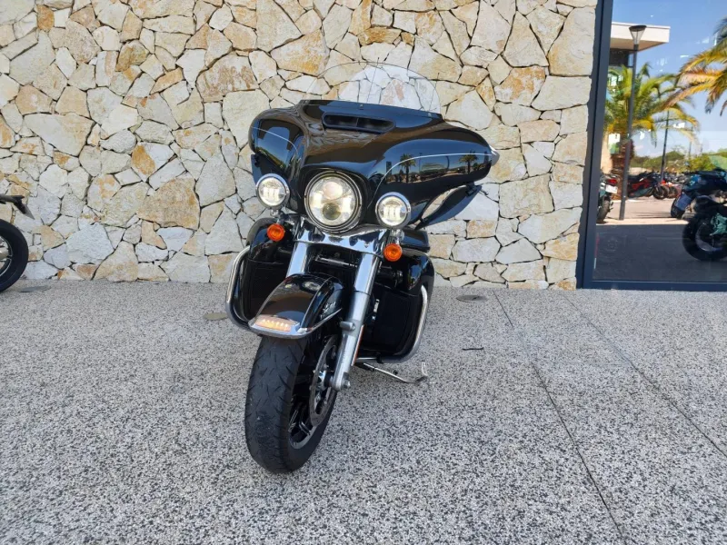 HARLEY-DAVIDSON Ultra Limited 1690 ABS 2015