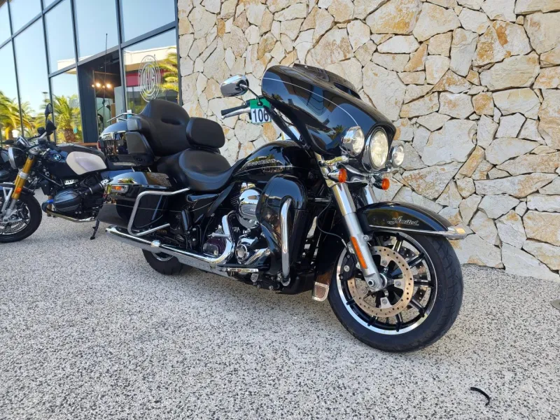 HARLEY-DAVIDSON Ultra Limited 1690 ABS 2015