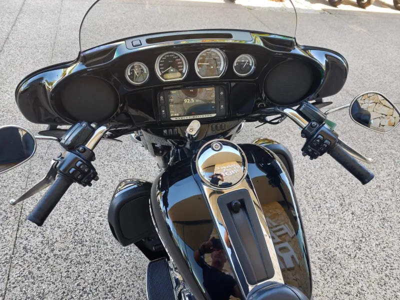 HARLEY-DAVIDSON Ultra Limited 1690 ABS 2015