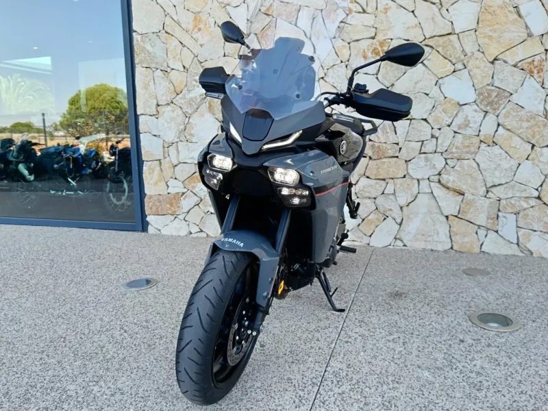 YAMAHA 9 900 2025