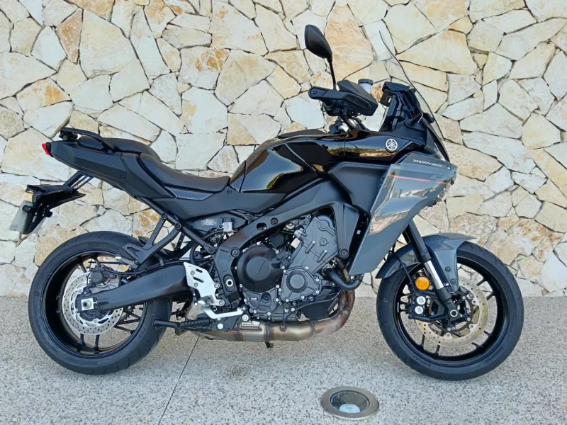 YAMAHA 9 900 2025