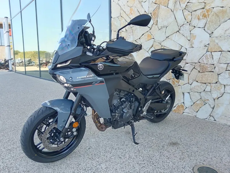 YAMAHA 9 900 2025