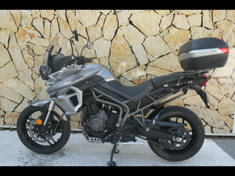 TRIUMPH 800 XRT + Options