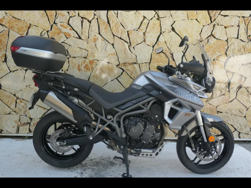 TRIUMPH 800 XRT + Options