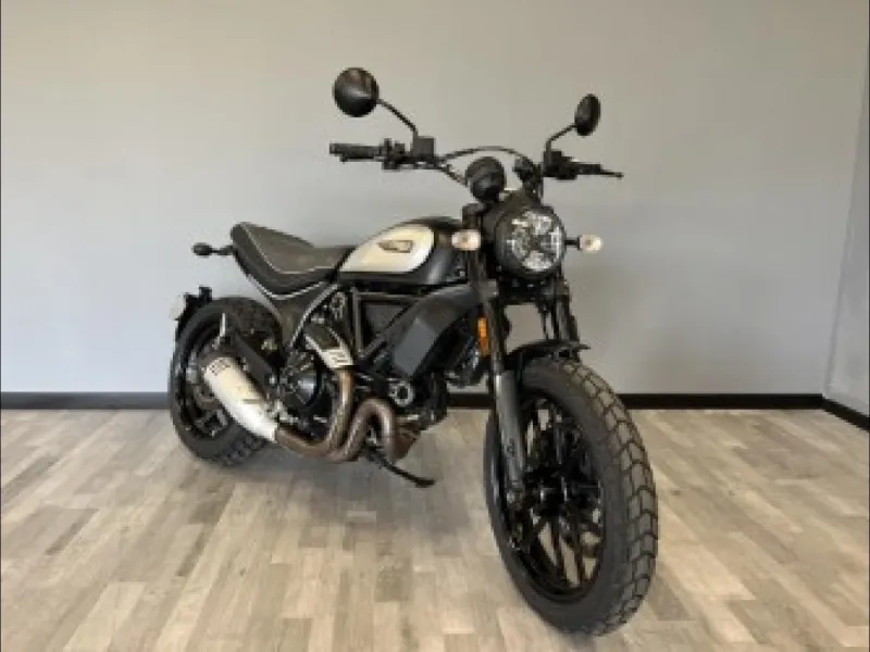 DUCATI 800