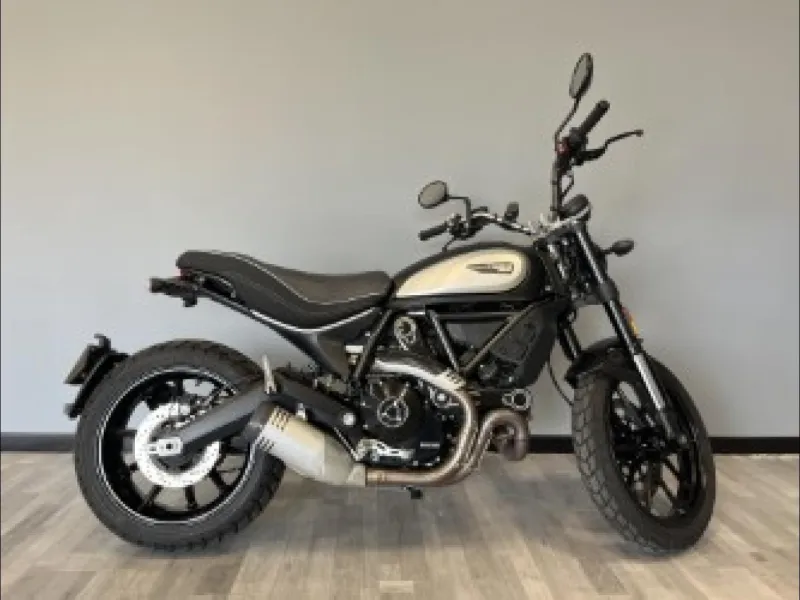 DUCATI 800