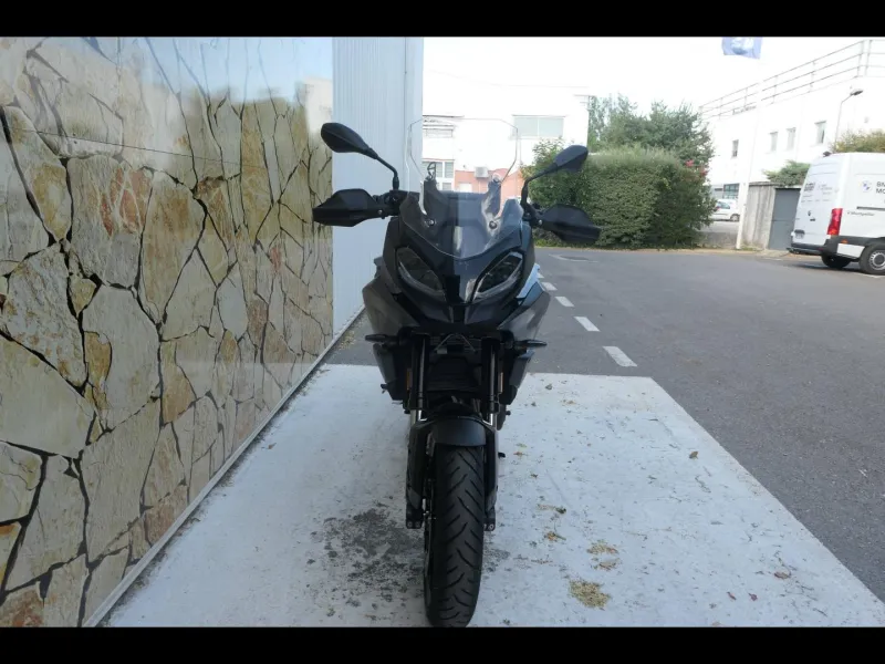 BMW 900 XR A2 Triple Black Finition Finition Pro