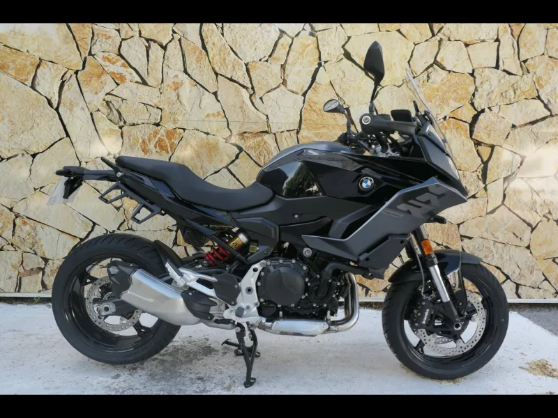BMW 900 XR A2 Triple Black Finition Finition Pro