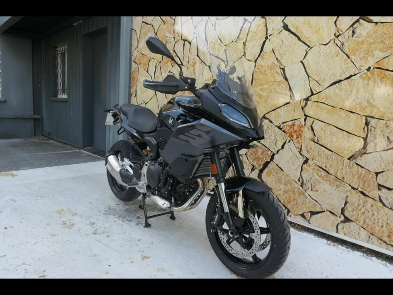 BMW 900 XR A2 Triple Black Finition Finition Pro